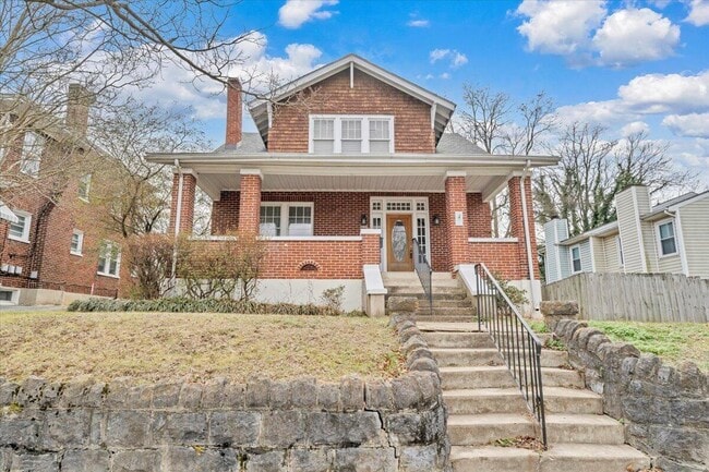 Building Photo - 1144 Wasena Ave SW