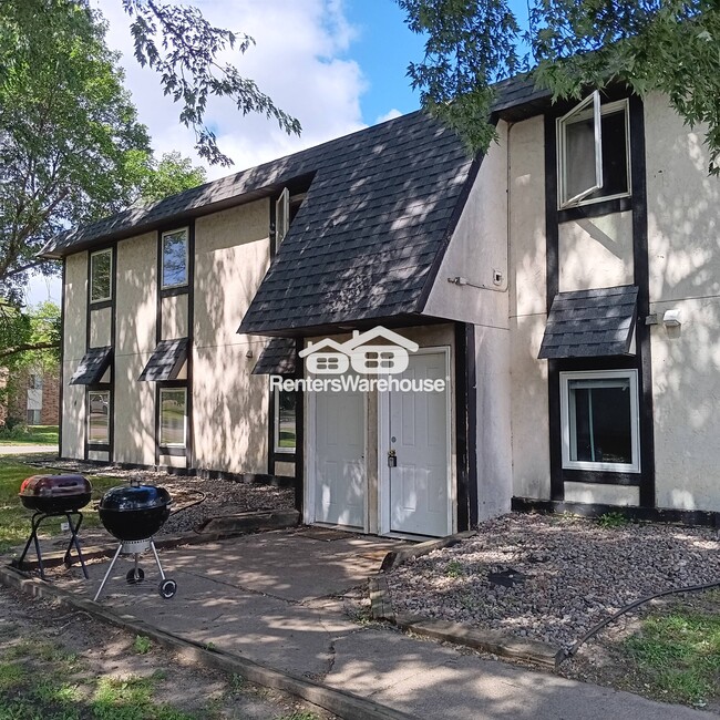 Building Photo - 1310 6th Ave S Rental