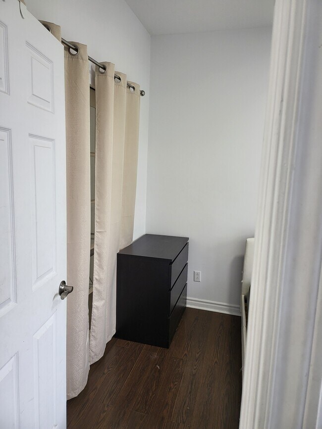 Photo - 5150 Av Papineau Unit 5150