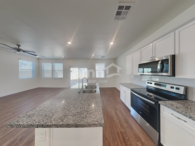 Photo - 4743 Tree Swing St