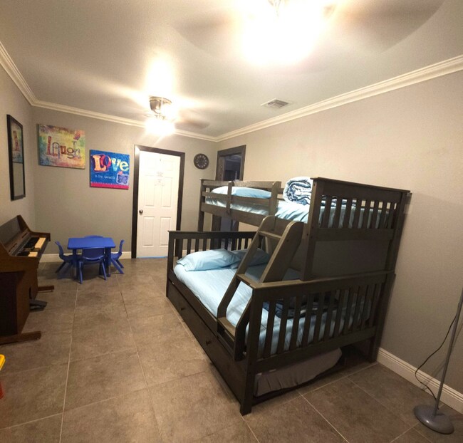 Photo - 5311 Costa Mesa St