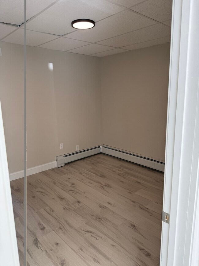 1653 Acushnet Ave Unit 1