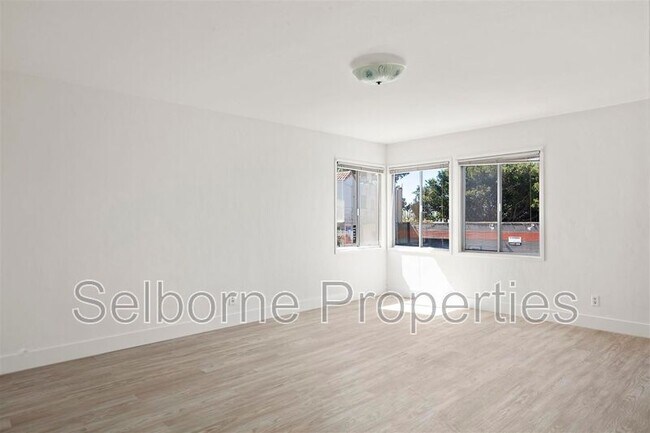 Photo - 369 Colusa Ave