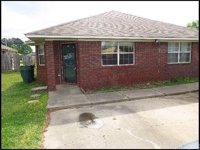 Photo - 380 S Davis St Townhome