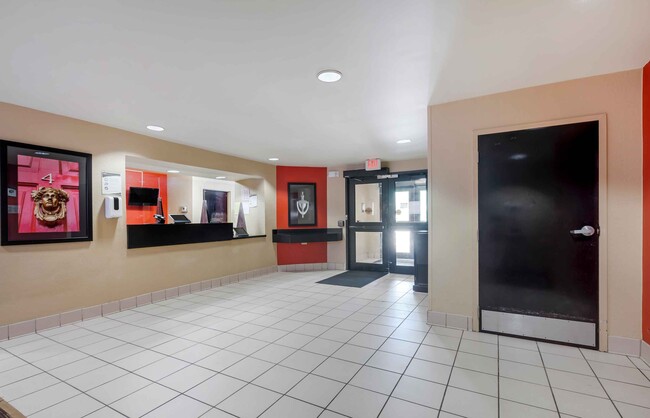 Furnished Studio-Atlanta - Clairmont