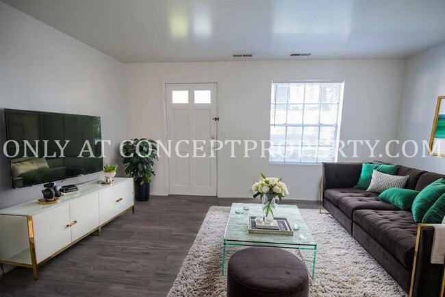 Photo - Heritage Gardens