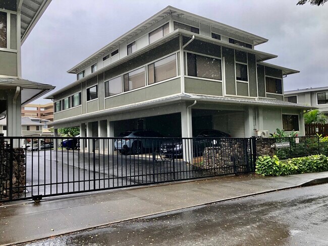Wrought iron gate - 1649 Waikahalulu Ln