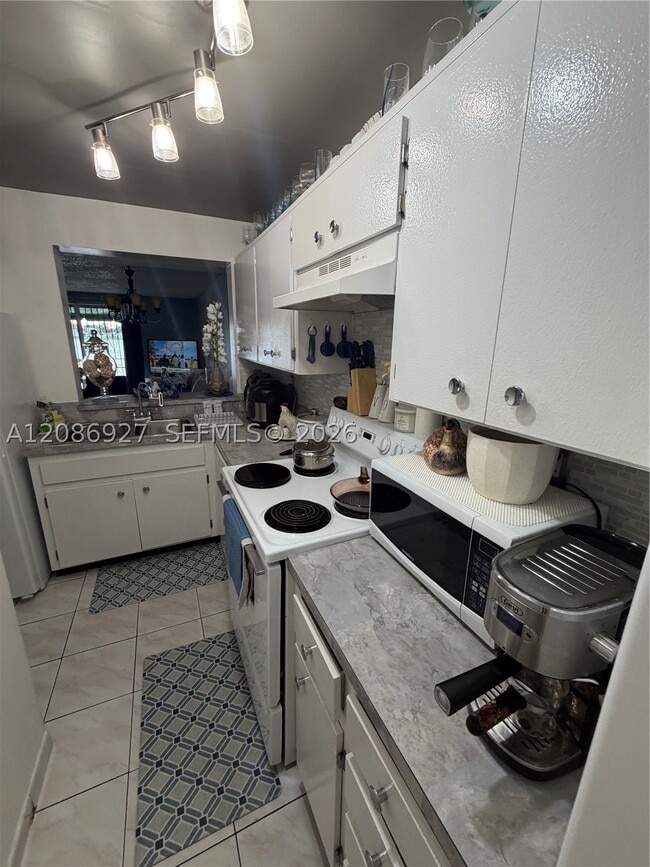 400 NW 107th Ave