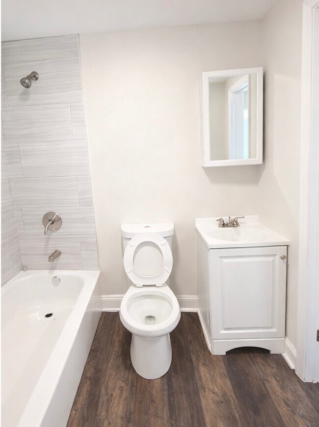 Photo - 2208 E Fayette St