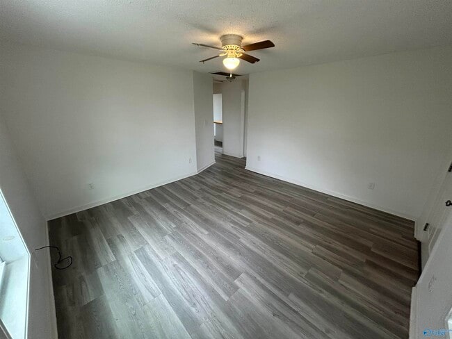 Photo - 2910 2nd Ave NW