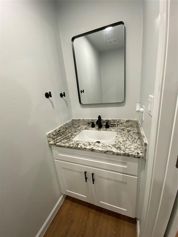 Photo - 421 Mockingbird Ln