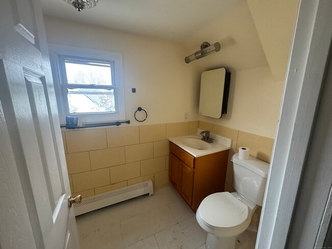 Photo - 190 Whitney Ave Unit 3rd Apartment