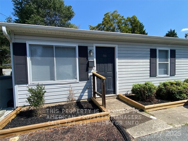 Building Photo - 401 Needle Ct Rental