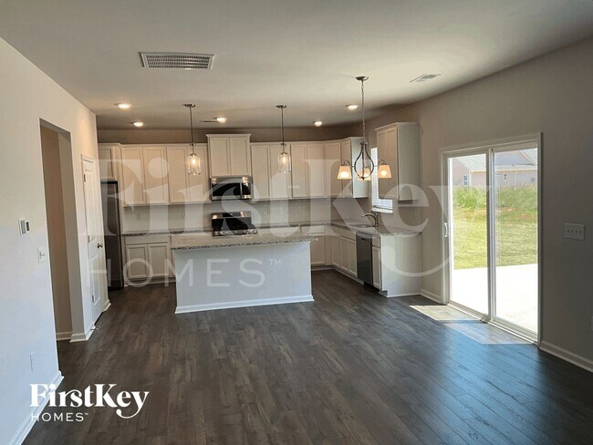 Photo - 421 Stonefence Dr