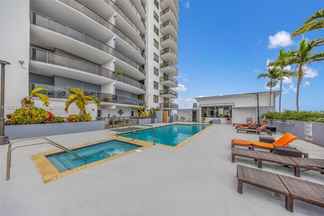 Photo - 2301 SW 27th Ave Unit 1102