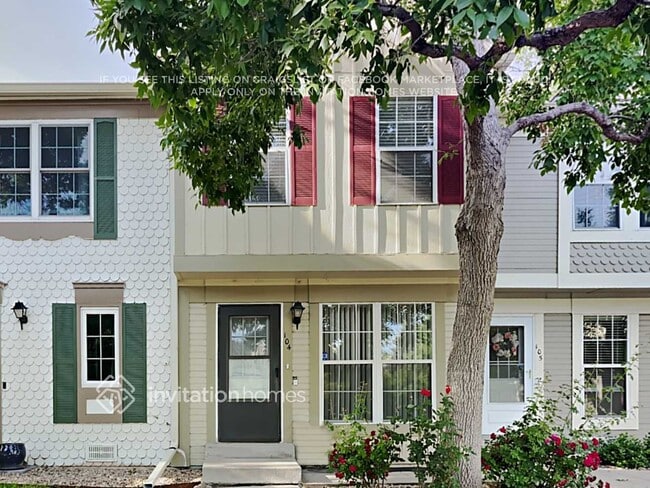 Building Photo - 1811 S Quebec Way Rental