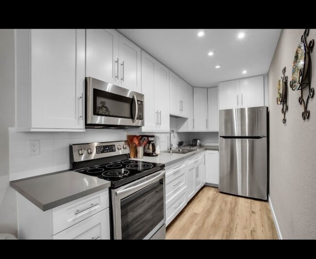 Building Photo - 2810 N Arcadia Ct Unit A113 Rental