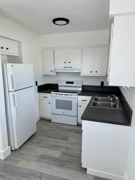 Photo - 2837 NE 30th St Unit 8