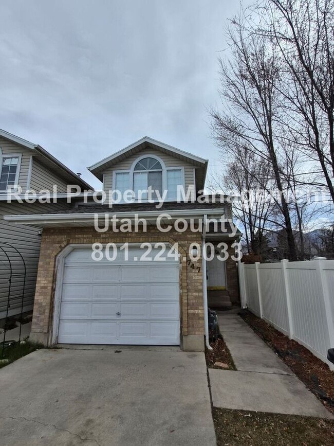 Building Photo - 747 Hanover Dr