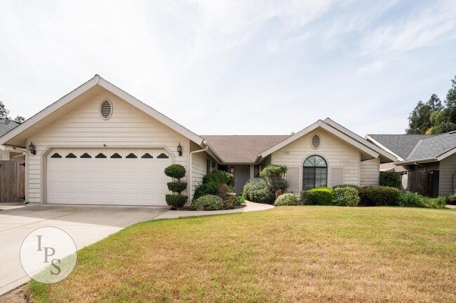 Building Photo - North Fresno Home, 3BR/2BA, Built 1989 - Lots of Amenities!