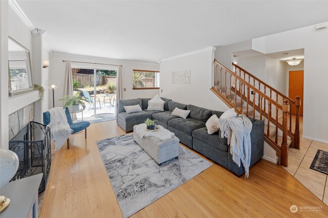 Photo - 5304 25th Ave NW