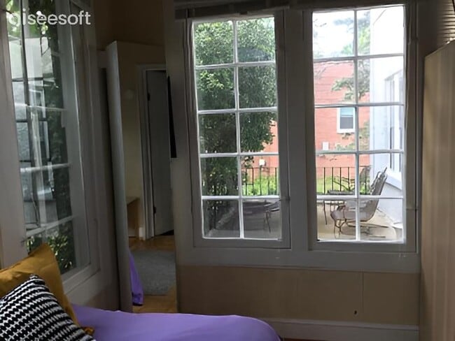 Photo - 5335 42nd Pl NW Unidad #1