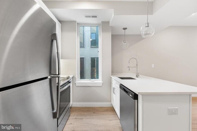 Photo - 1144 Frankford Ave Unit 302