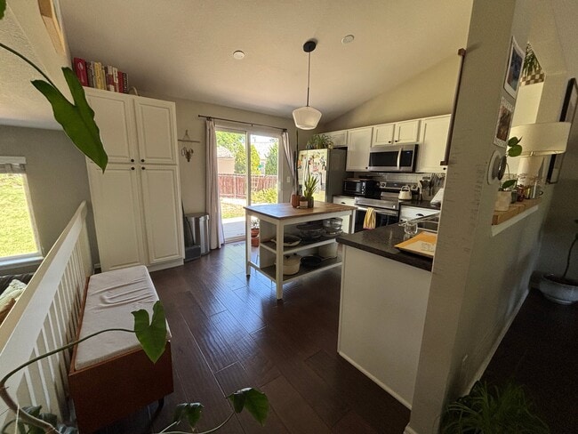 Photo - 1022 Woodside Rd