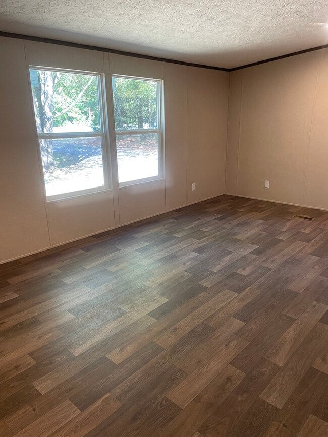 Photo - 3222 Hands Mill Hwy