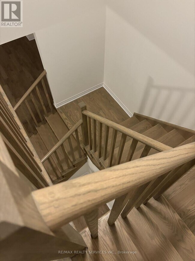 Photo - 34 Varsity Dr