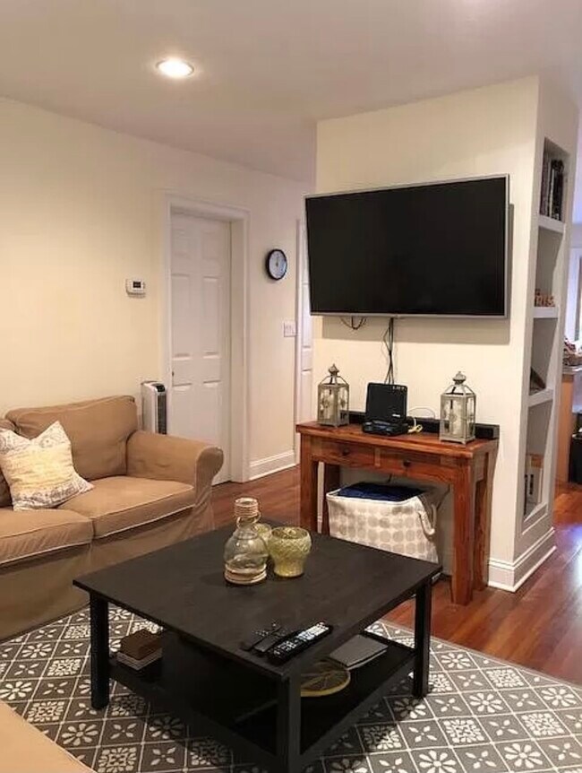 Photo - 91 Saugatuck Ave Unidad #2