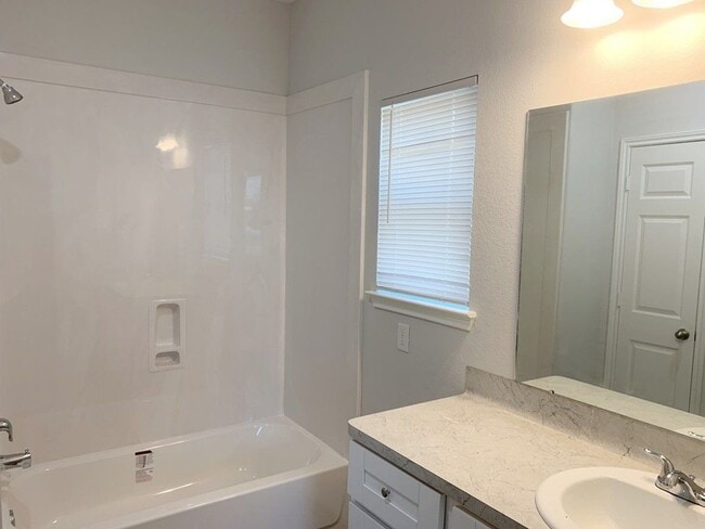 Photo - 4209 Mallow St Unidad 4209 Mallow St  B