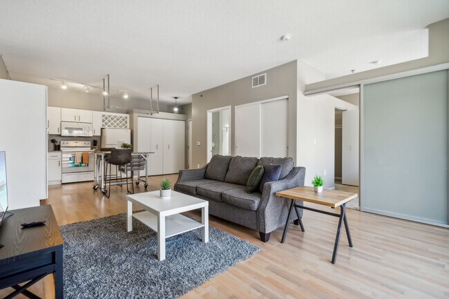 Photo - 616 Washington Ave S Unidad SI ID1014643P