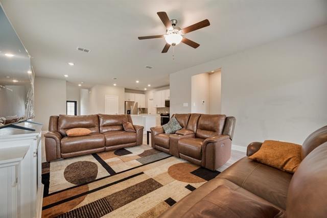 Photo - 605 Willet Dr