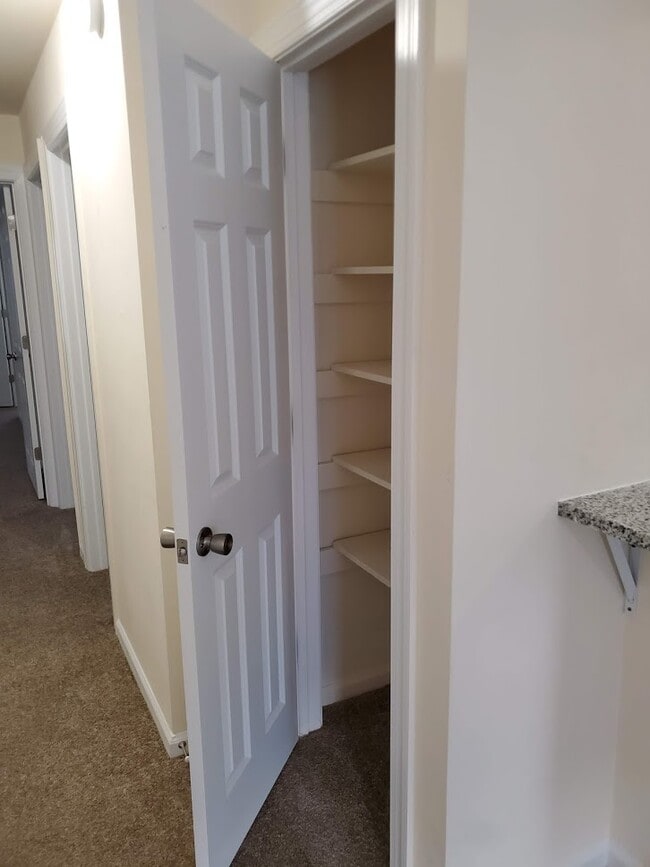 Linen/Pantry