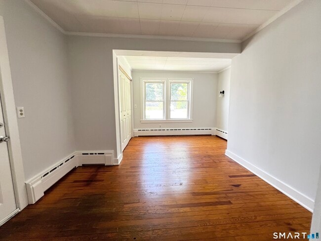 Photo - 252 Main St
