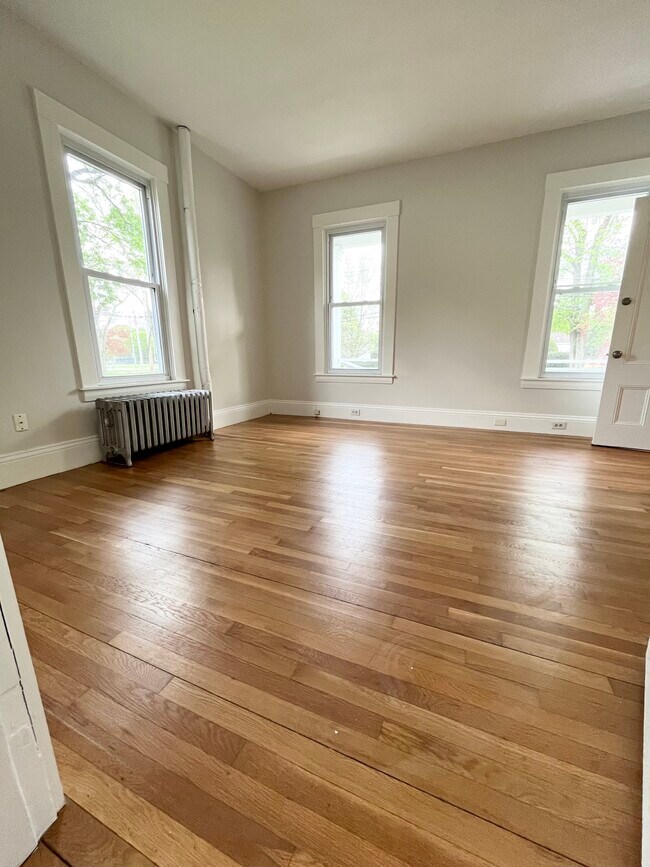 Photo - 150 Main St Unit 1