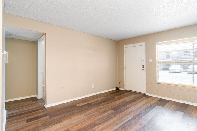 1BR-1BA-536SF
