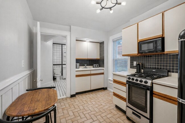 Photo - 1679 N Cass St Unidad 1681 N Cass ST Apt #3