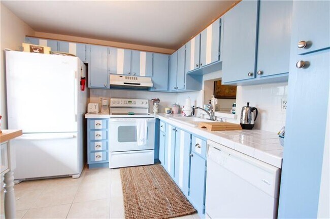 Photo - 401 SE 3rd St Unidad 308