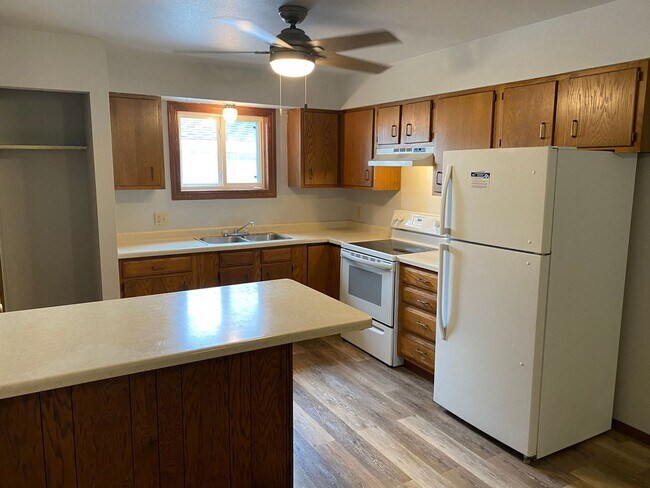 Photo - 608 N Walnut Ave Unit 610 N. Walnut Ave