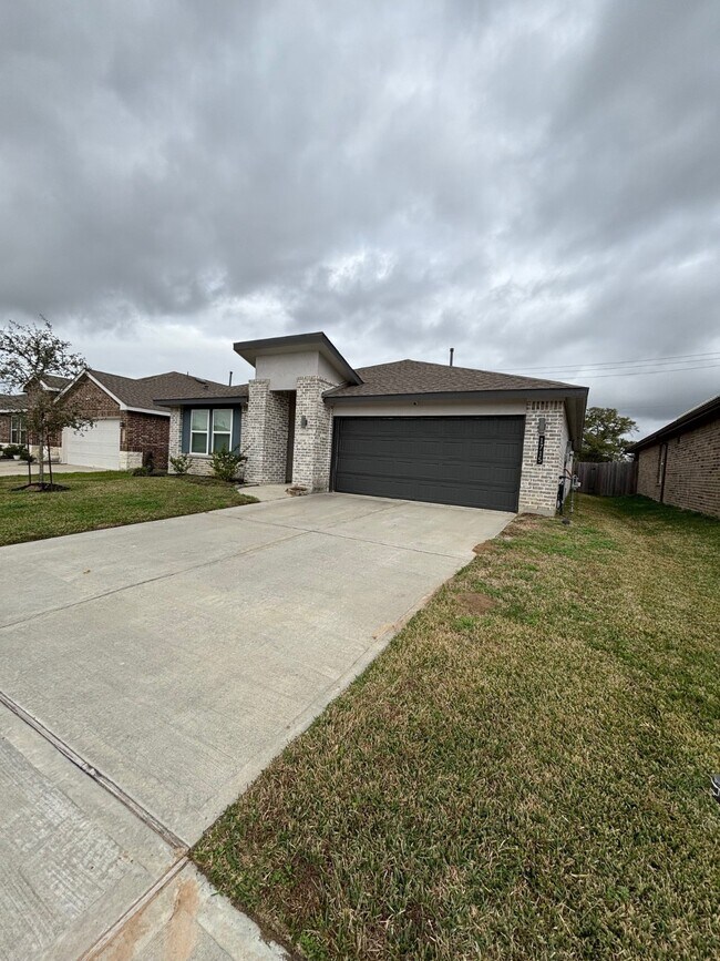 Photo - 1715 Plantation Pl