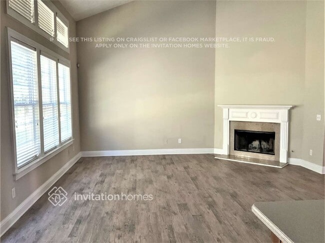3243 Bridge Walk Dr