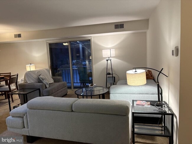 Photo - 7 Rockford Rd Unit E-12