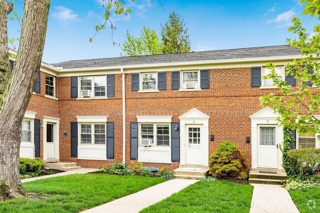 Building Photo - 1775 Northwest Ct Unit 109 Rental