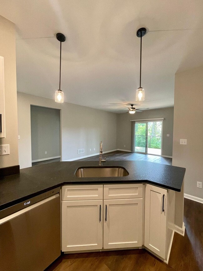 Photo - 111 Juniper Path Unidad 2 Bedroom