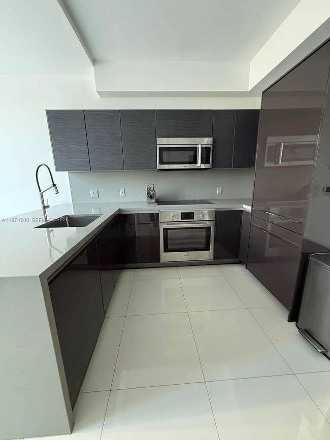 Photo - 1080 Brickell Ave Unidad 303