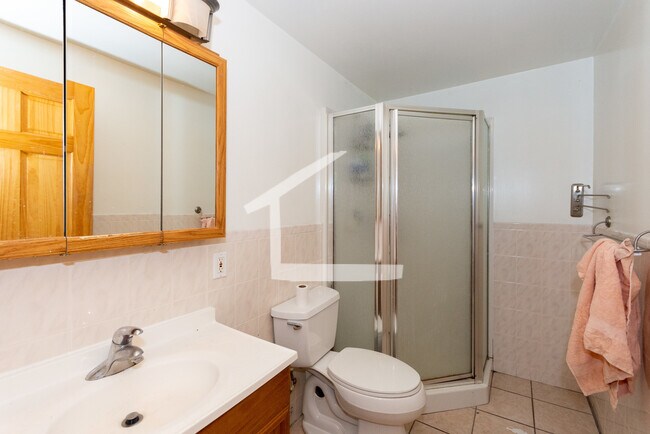 Photo - 148 Thorndike St