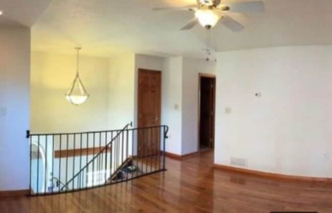 Photo - 753 Edmond St