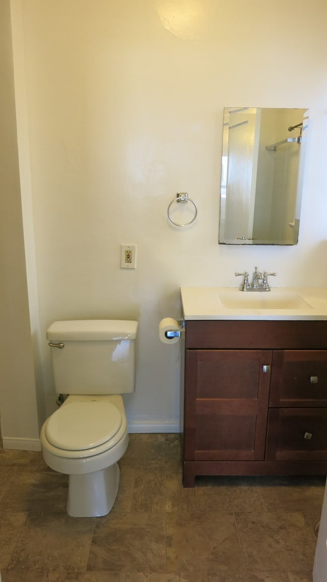 Updated bath. - 3607 Crest Dr Unit Lower
